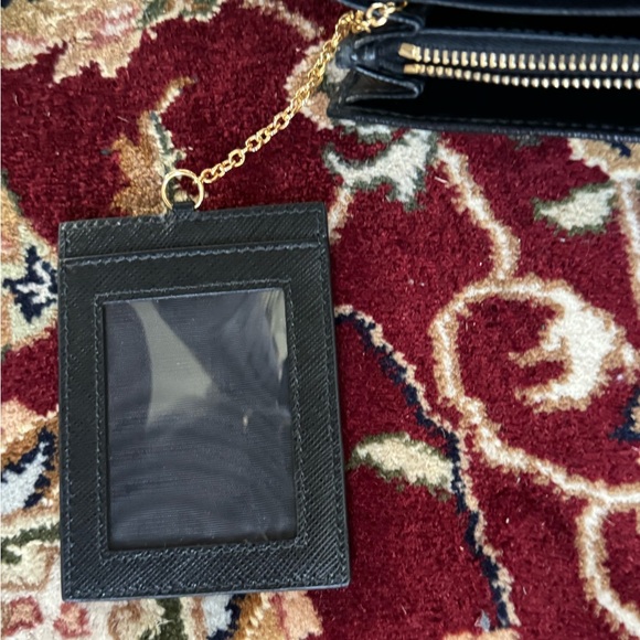 🍁SOLD🍁 Prada Saffiano Wallet - Picture 7 of 17